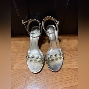 Lilly Pulitzer Natasha Wedge Gold Metallic Gems Strap Size 9.5